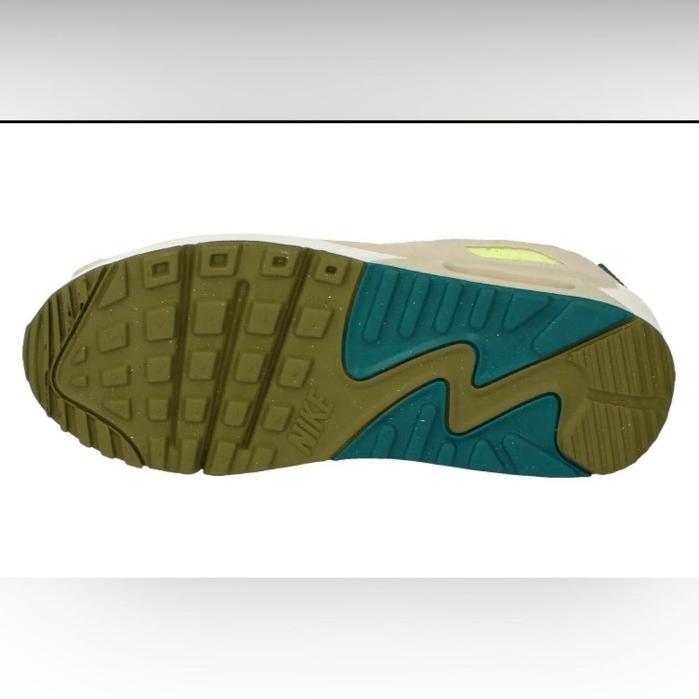 Nike Air Max 90 LTR GS (NEW IN BOX) Low Top Sneaker (Size: 5.5 Youth) Shoes - Picture 5 of 13